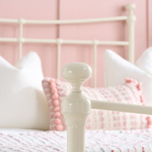 Emily Bed
